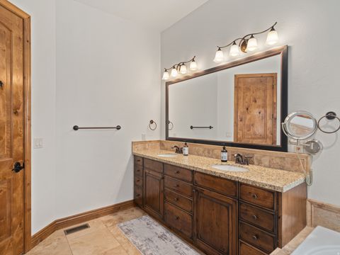 Tiny photo for 946 S MEADOW LARK LN E, Huntsville, UT 84317 (MLS # 2127044)