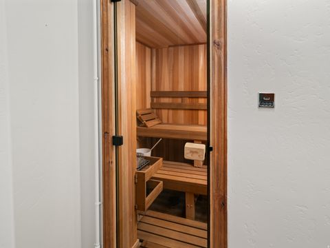 Tiny photo for 946 S MEADOW LARK LN E, Huntsville, UT 84317 (MLS # 2127044)