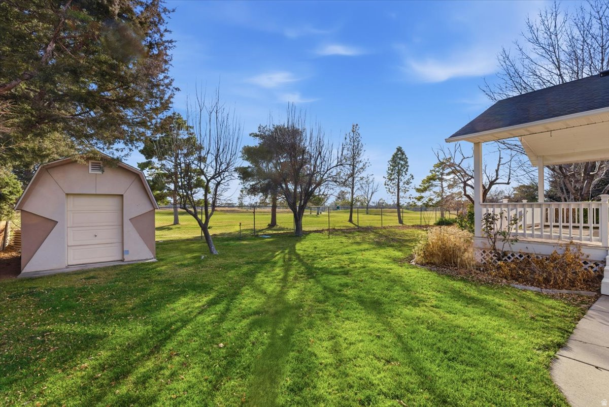 ALPINE COUNTRY CLUB - Residential