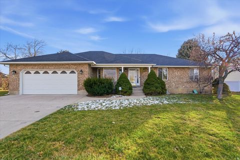 Photo of 5077 W 11000 N, Highland, UT 84003 (MLS # 2132375)