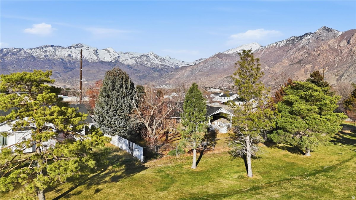 ALPINE COUNTRY CLUB - Residential