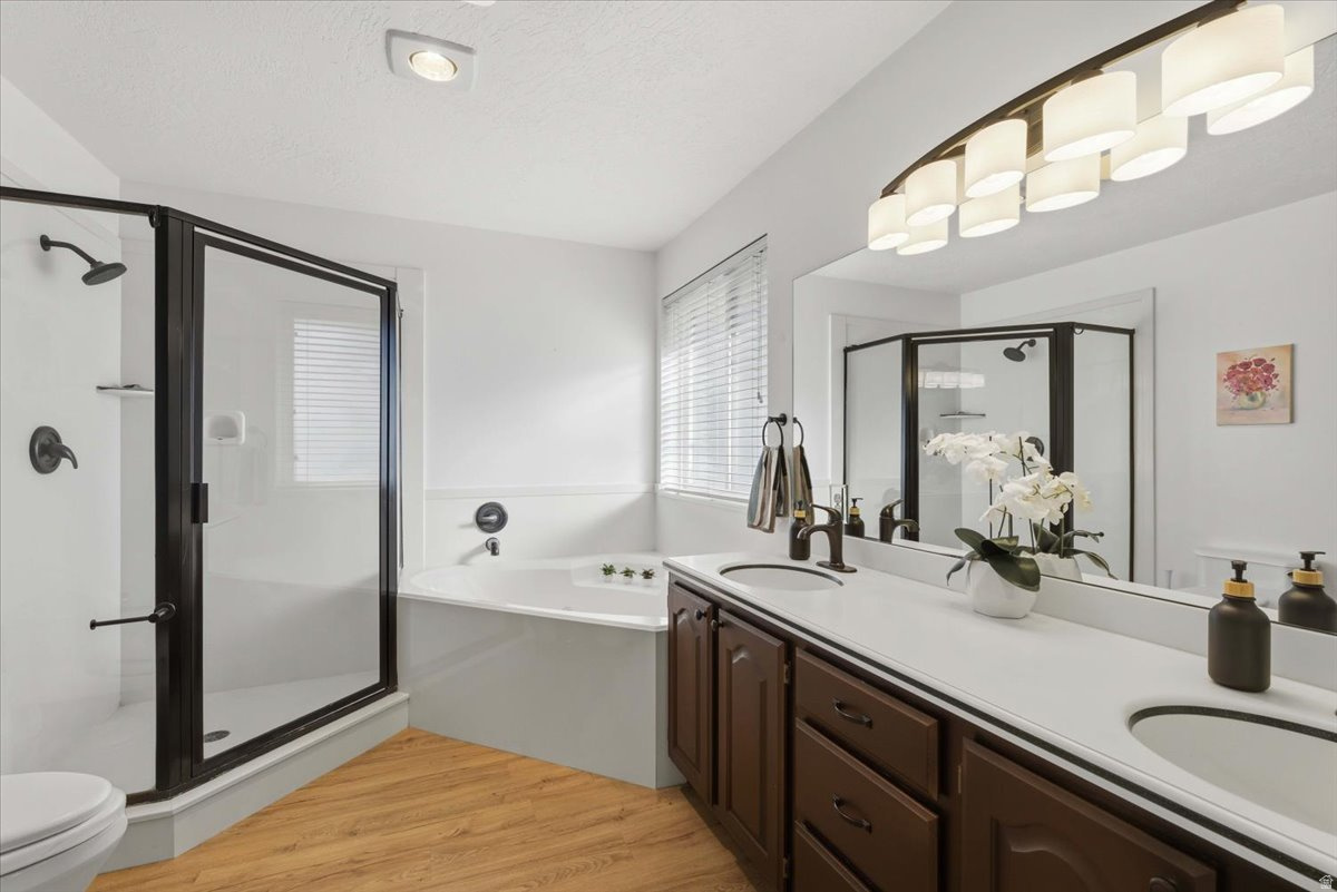 ALPINE COUNTRY CLUB - Residential