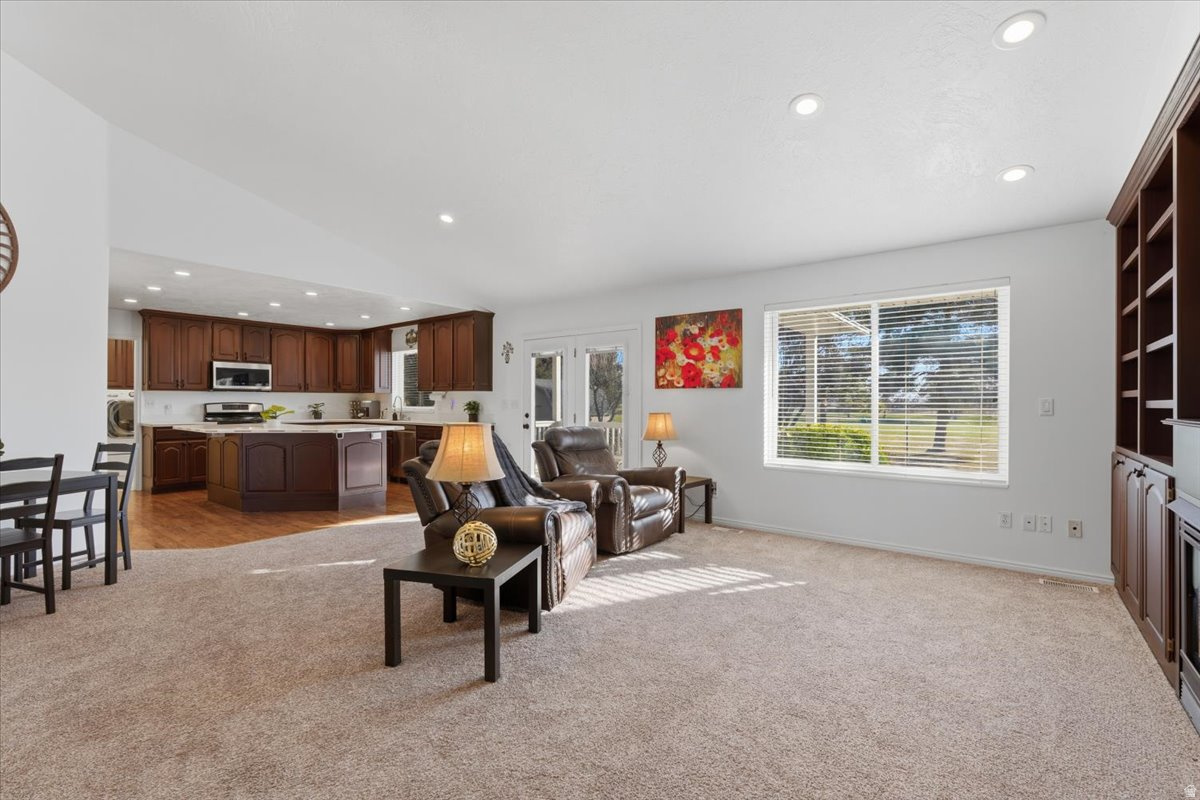 ALPINE COUNTRY CLUB - Residential