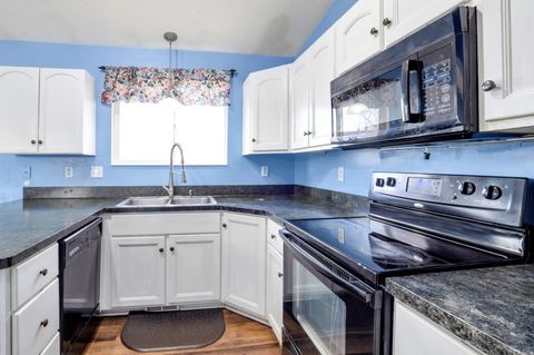 Tiny photo for 782 W 1960 N, Clinton, UT 84015 (MLS # 2132352)