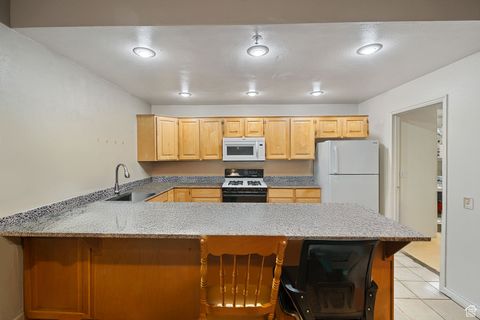 Tiny photo for 617 N SEVEN PEAKS BLVD Blvd #10, Provo, UT 84606 (MLS # 2119232)