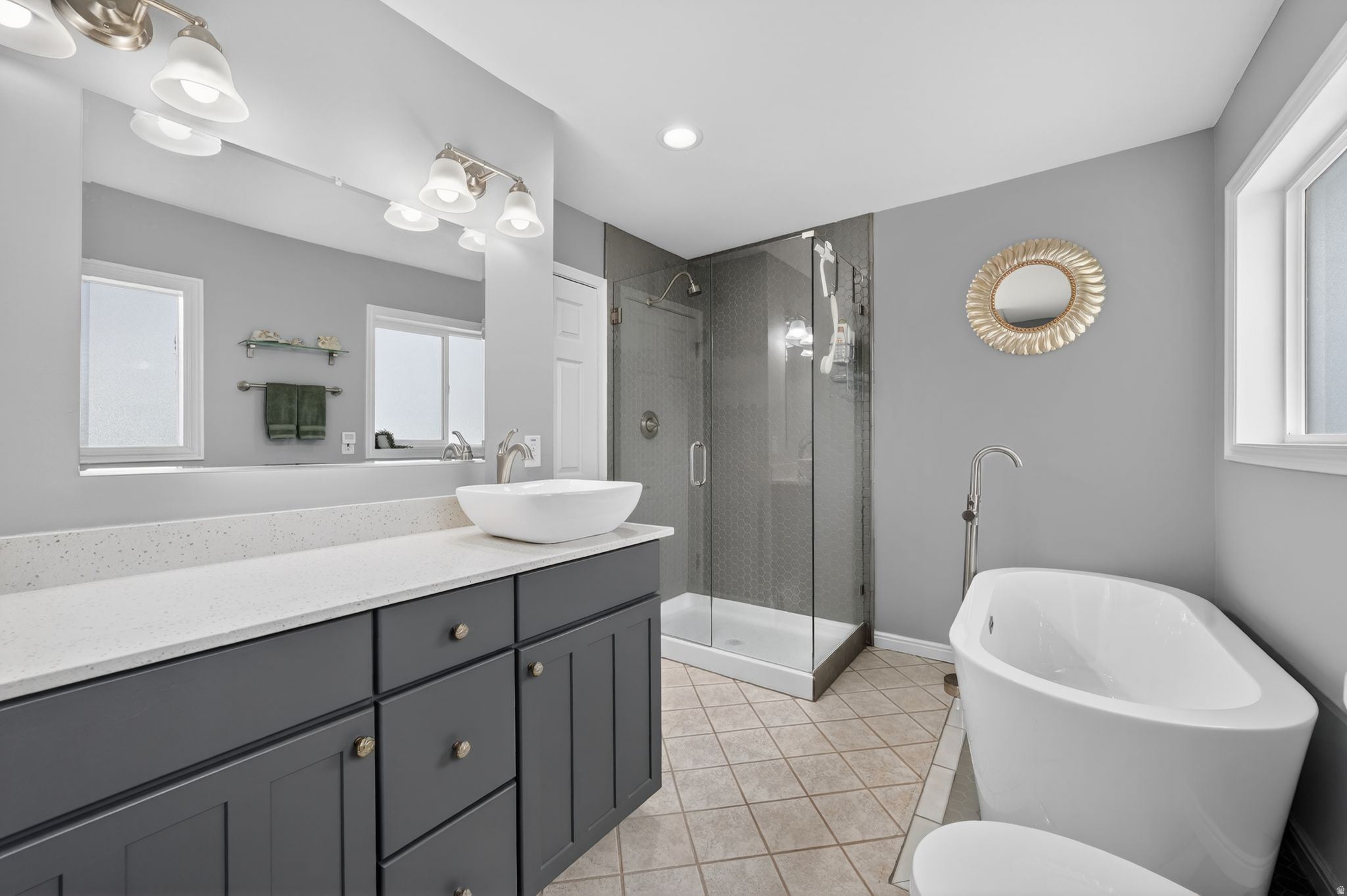 NORTH CANYON RIM - Residential