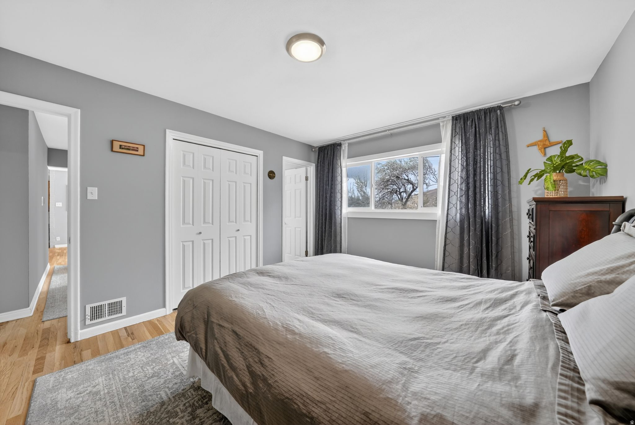 NORTH CANYON RIM - Residential