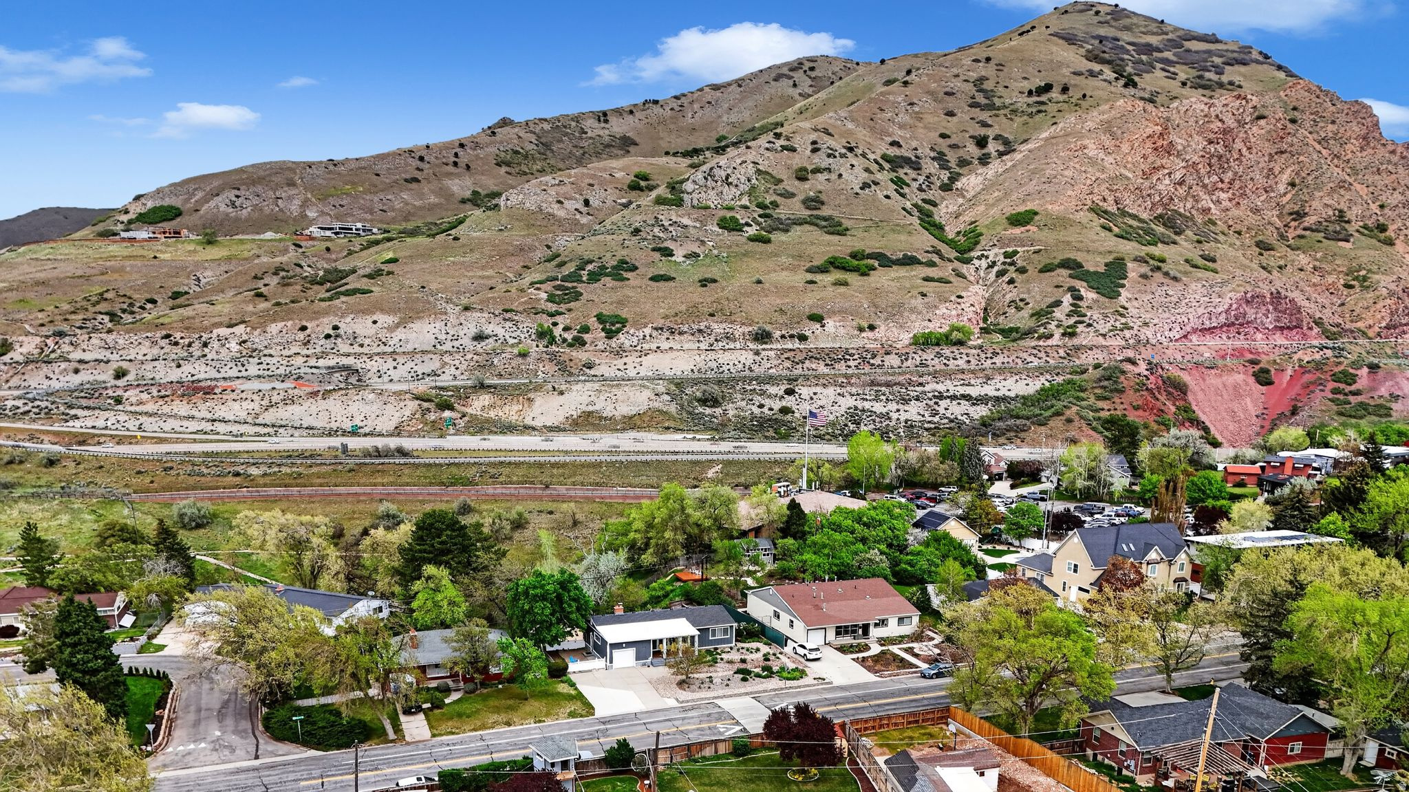 NORTH CANYON RIM - Residential