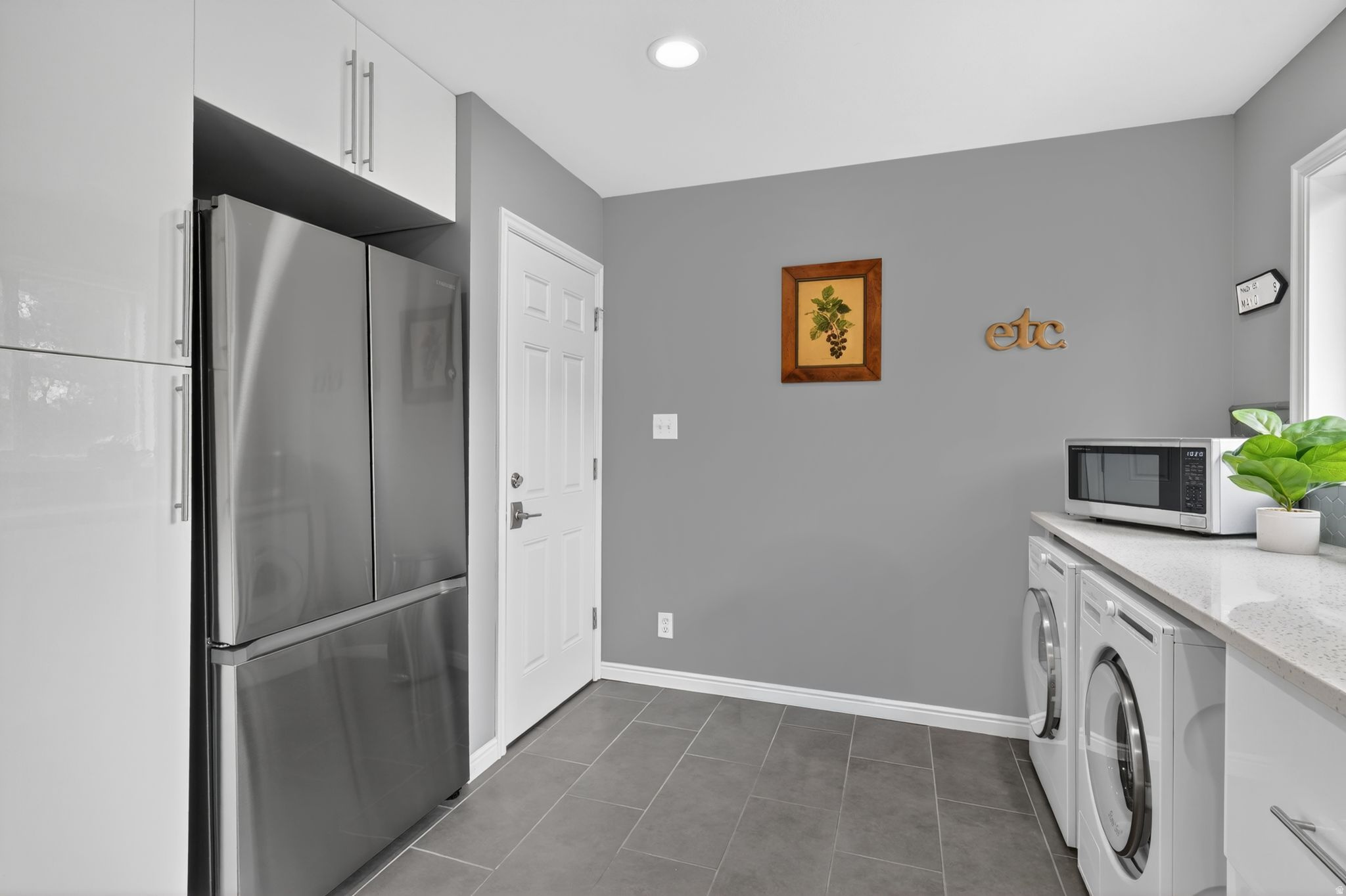 NORTH CANYON RIM - Residential