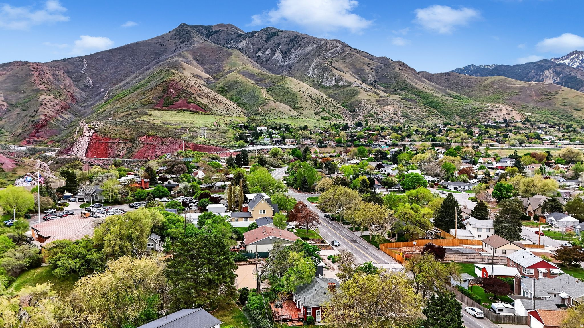 NORTH CANYON RIM - Residential