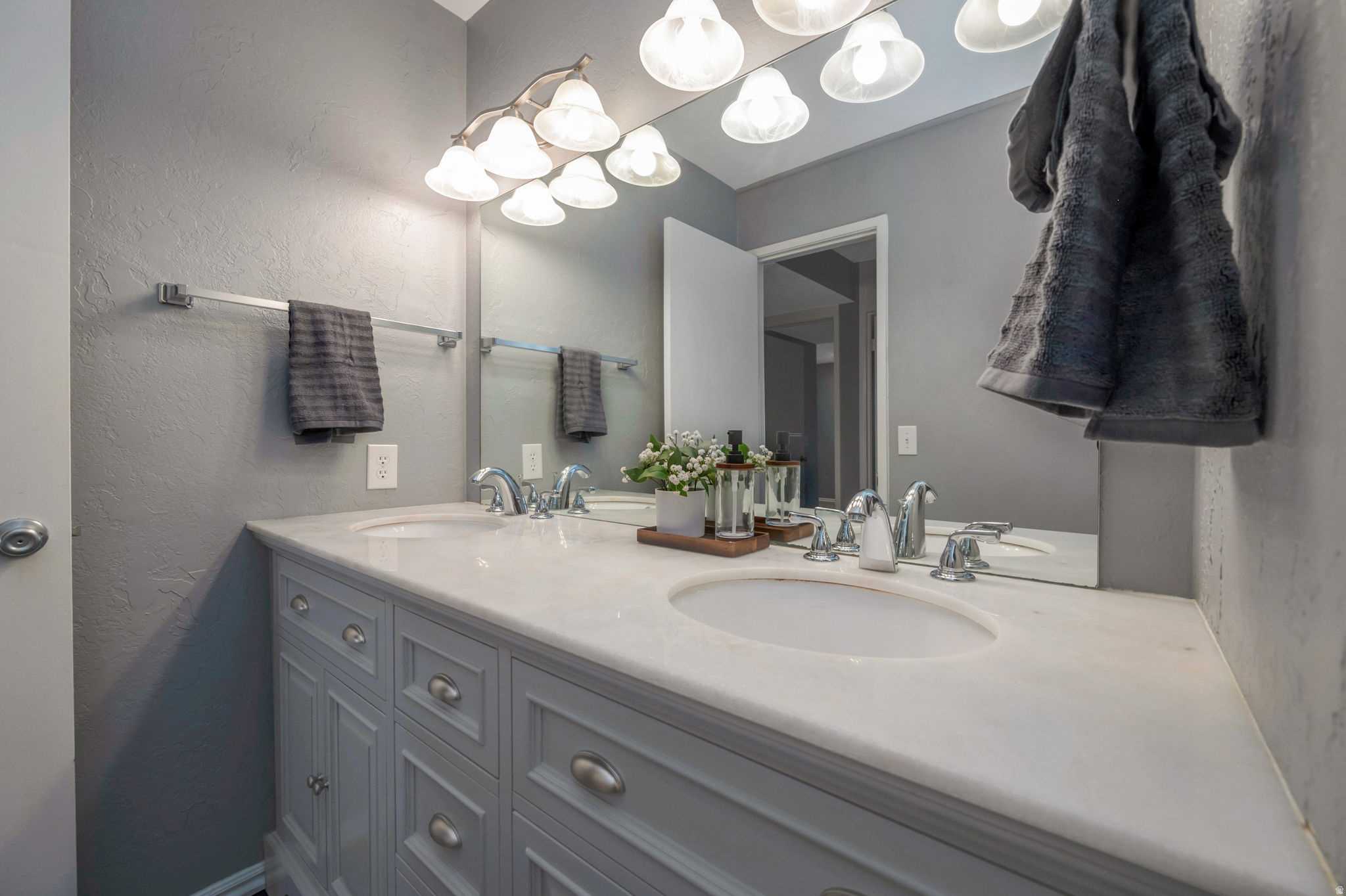 CHATEAU FORET - Residential