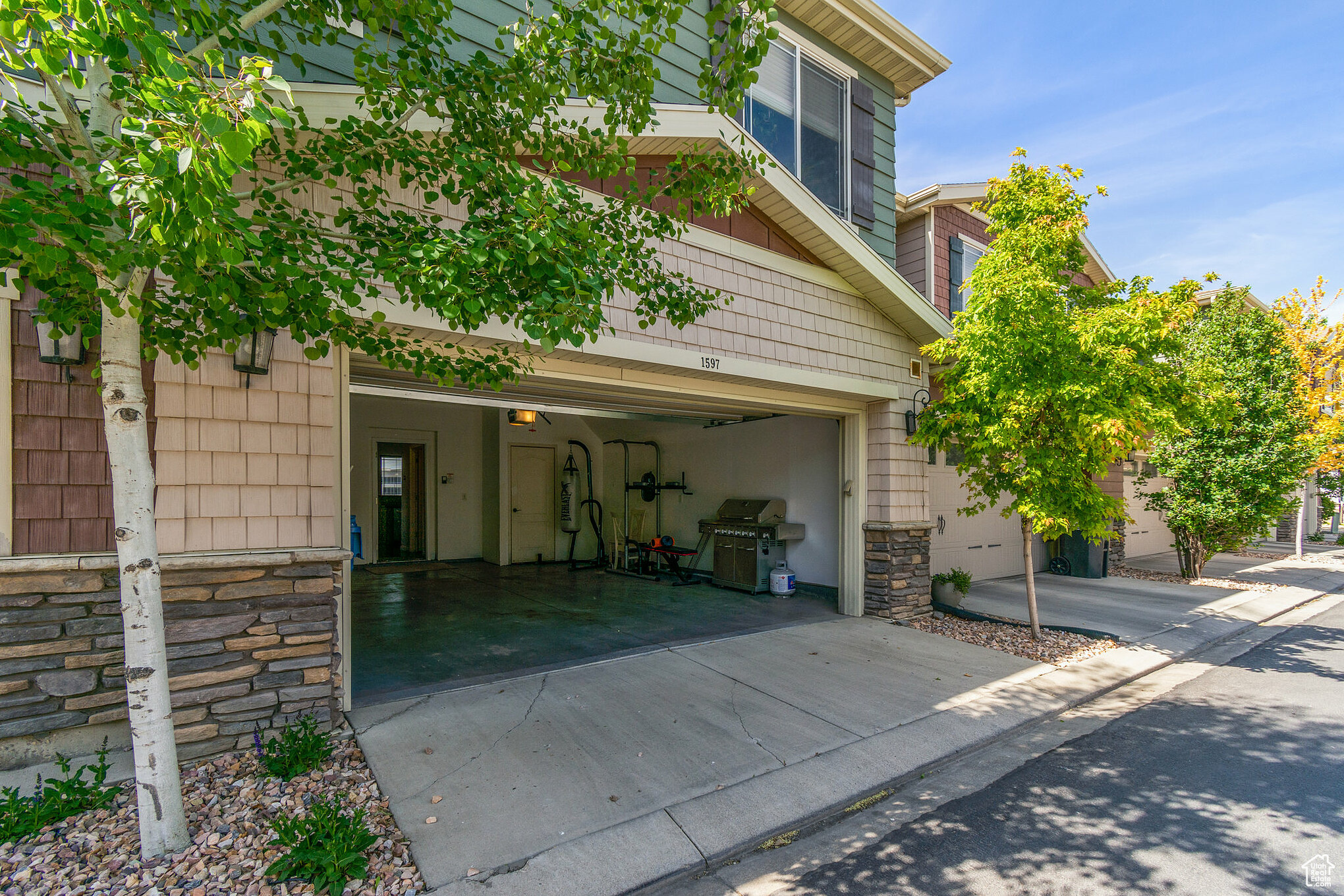 ROCKWELL CONDO - Residential