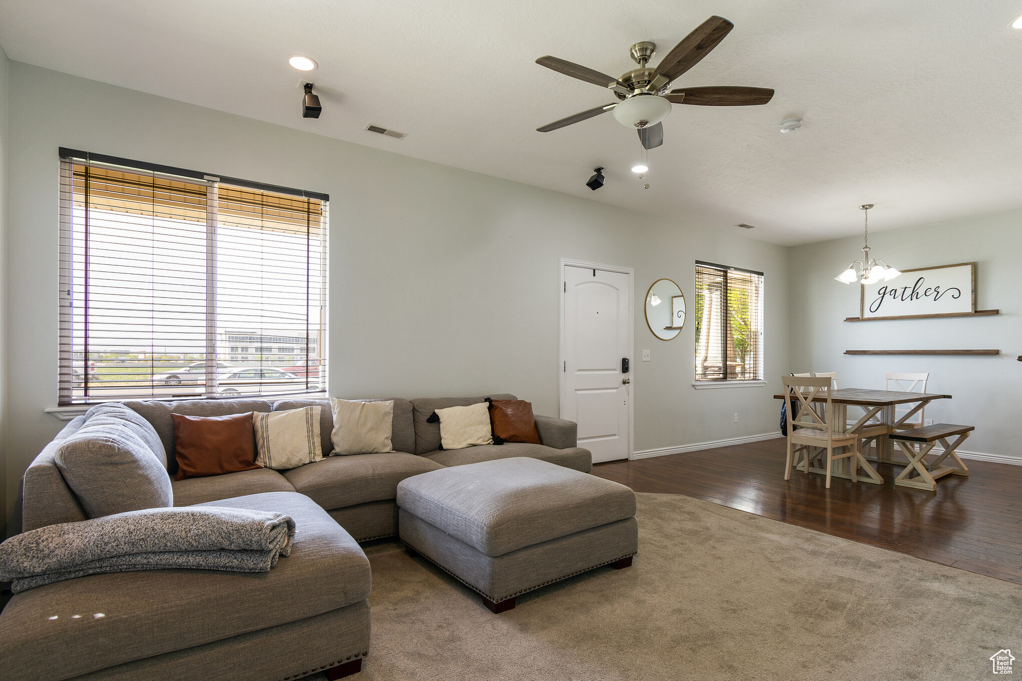 ROCKWELL CONDO - Residential