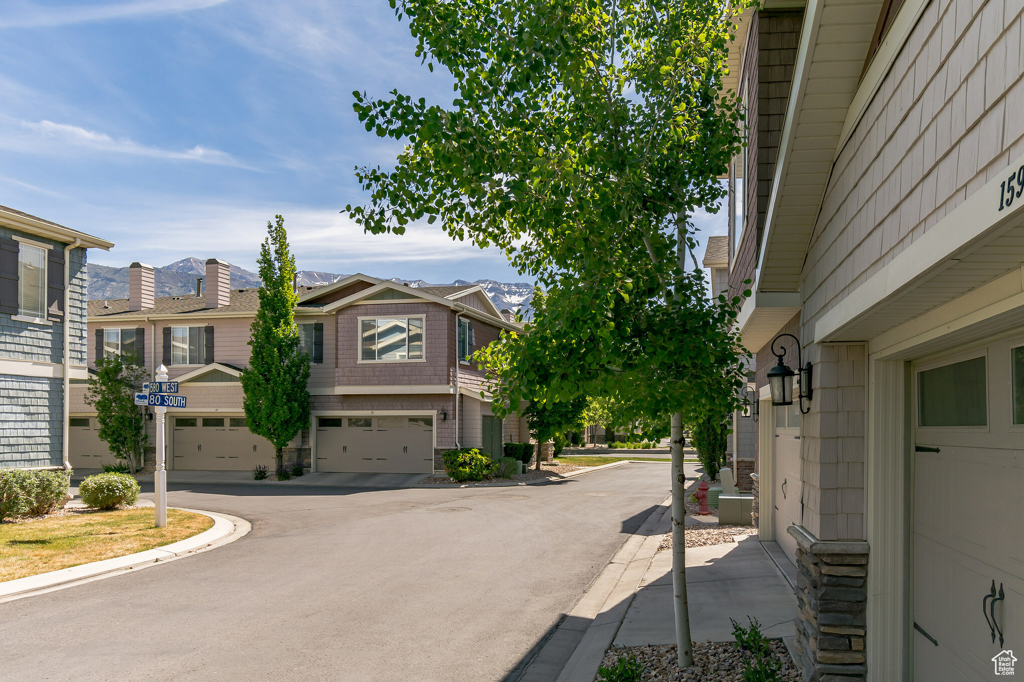 ROCKWELL CONDO - Residential