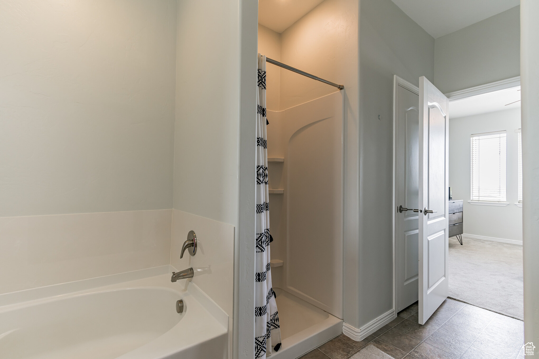 ROCKWELL CONDO - Residential