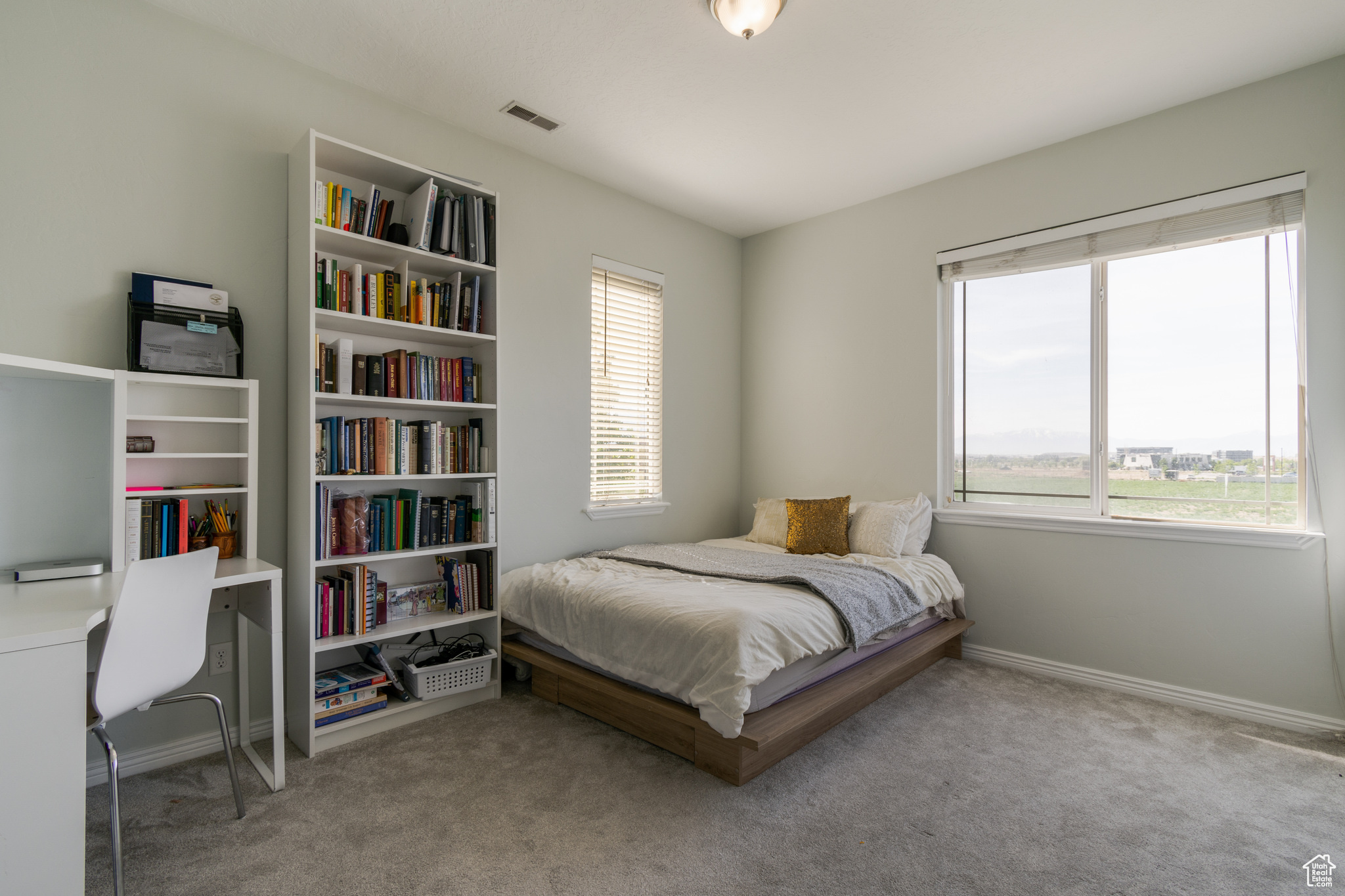 ROCKWELL CONDO - Residential