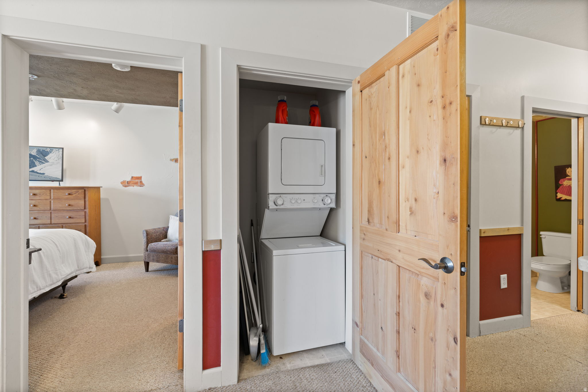 CRESTVIEW CONDOS - Residential