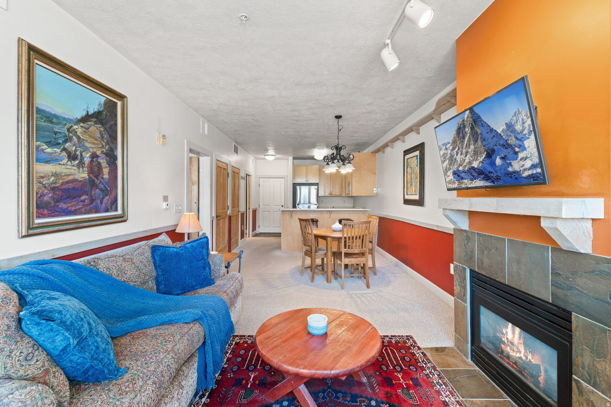 CRESTVIEW CONDOS - Residential