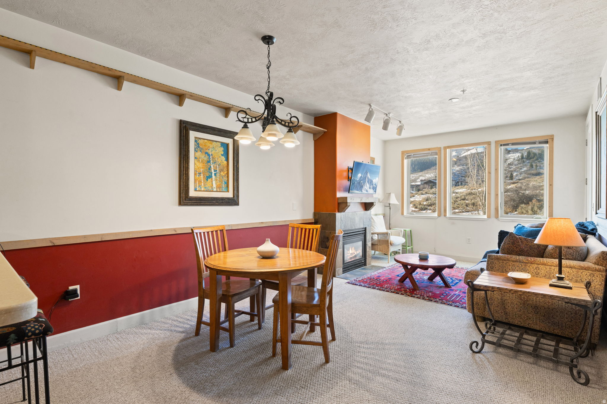 CRESTVIEW CONDOS - Residential