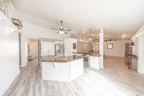 Tiny photo for 2162 S 2850 W, West Haven, UT 84401 (MLS # 2154046)