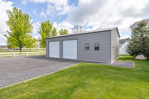 Tiny photo for 2162 S 2850 W, West Haven, UT 84401 (MLS # 2154046)