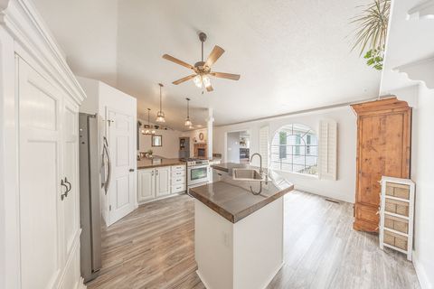 Tiny photo for 2162 S 2850 W, West Haven, UT 84401 (MLS # 2154046)