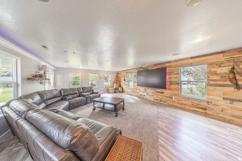 Tiny photo for 2162 S 2850 W, West Haven, UT 84401 (MLS # 2154046)