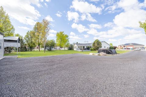 Tiny photo for 2162 S 2850 W, West Haven, UT 84401 (MLS # 2154046)