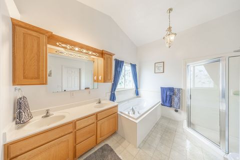 Tiny photo for 2162 S 2850 W, West Haven, UT 84401 (MLS # 2154046)