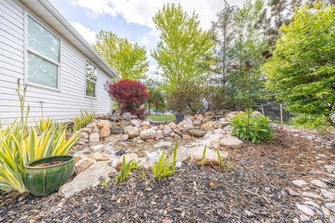 Tiny photo for 2162 S 2850 W, West Haven, UT 84401 (MLS # 2154046)