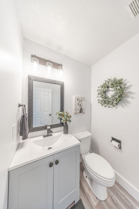Tiny photo for 2162 S 2850 W, West Haven, UT 84401 (MLS # 2154046)