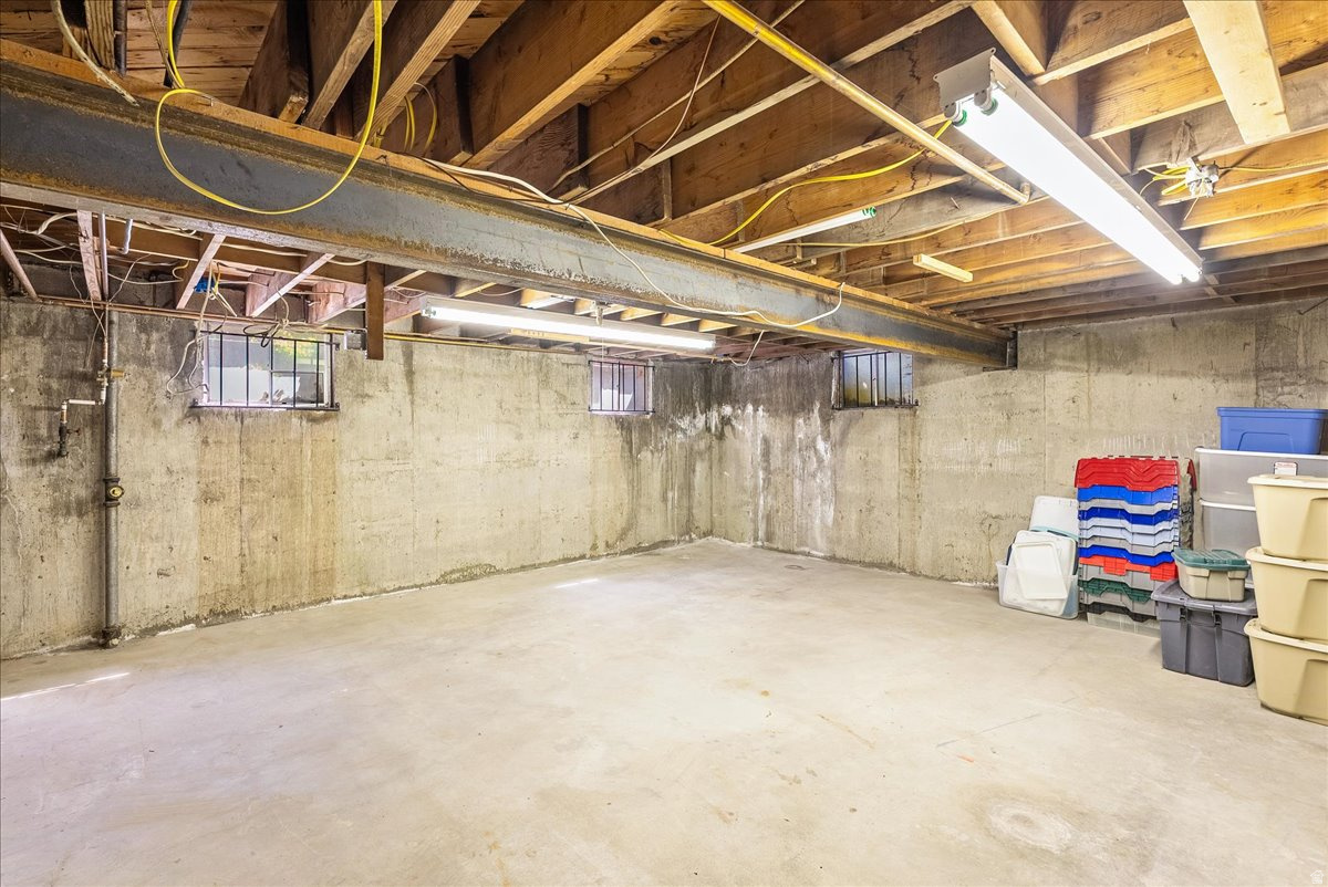 LAURELHURST - Residential