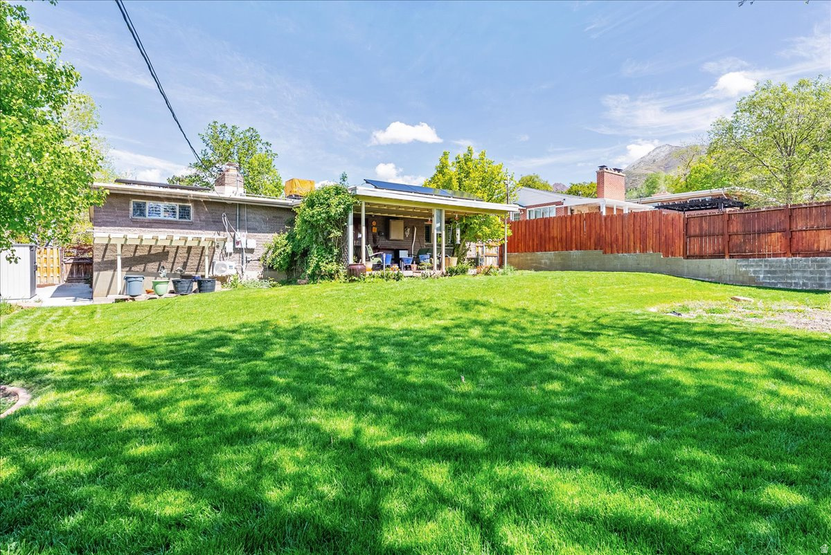 LAURELHURST - Residential