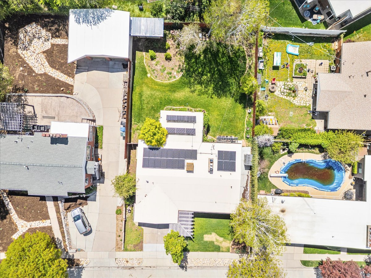 LAURELHURST - Residential