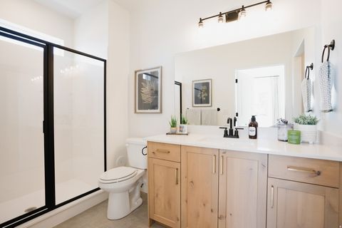 Tiny photo for 253 E VOLUNTEER DR #8-203, Spanish Fork, UT 84660 (MLS # 2141679)