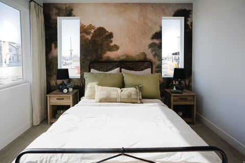 Tiny photo for 253 E VOLUNTEER DR #8-203, Spanish Fork, UT 84660 (MLS # 2141679)