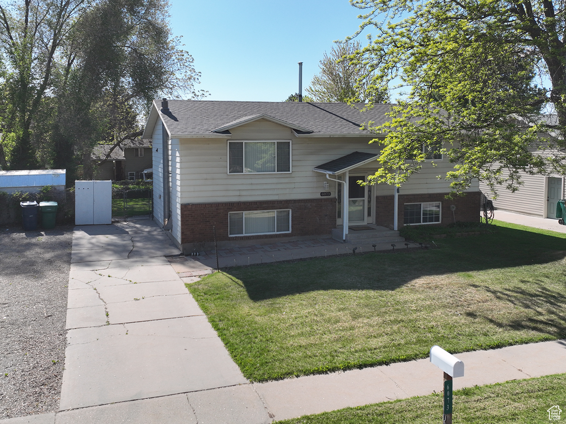 6073 S 2850, Roy, Utah image 2