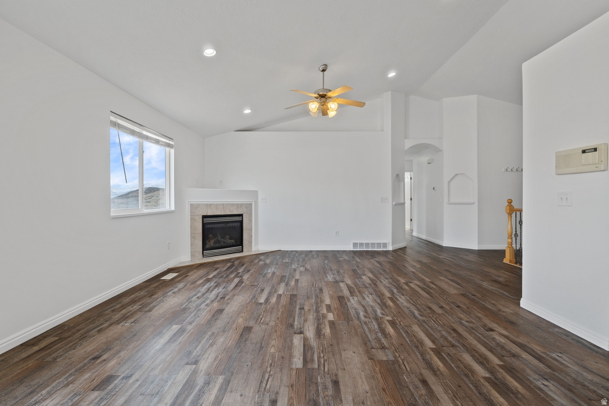 LONE TREE - Residential