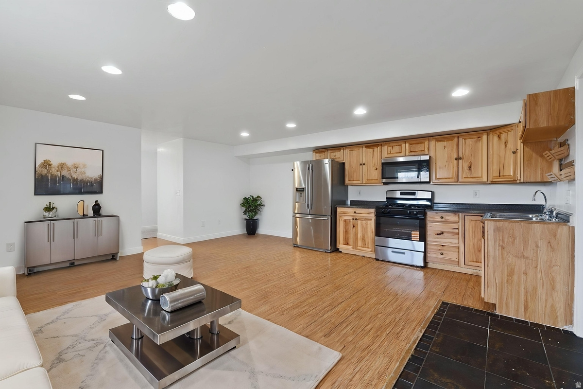 LONE TREE - Residential