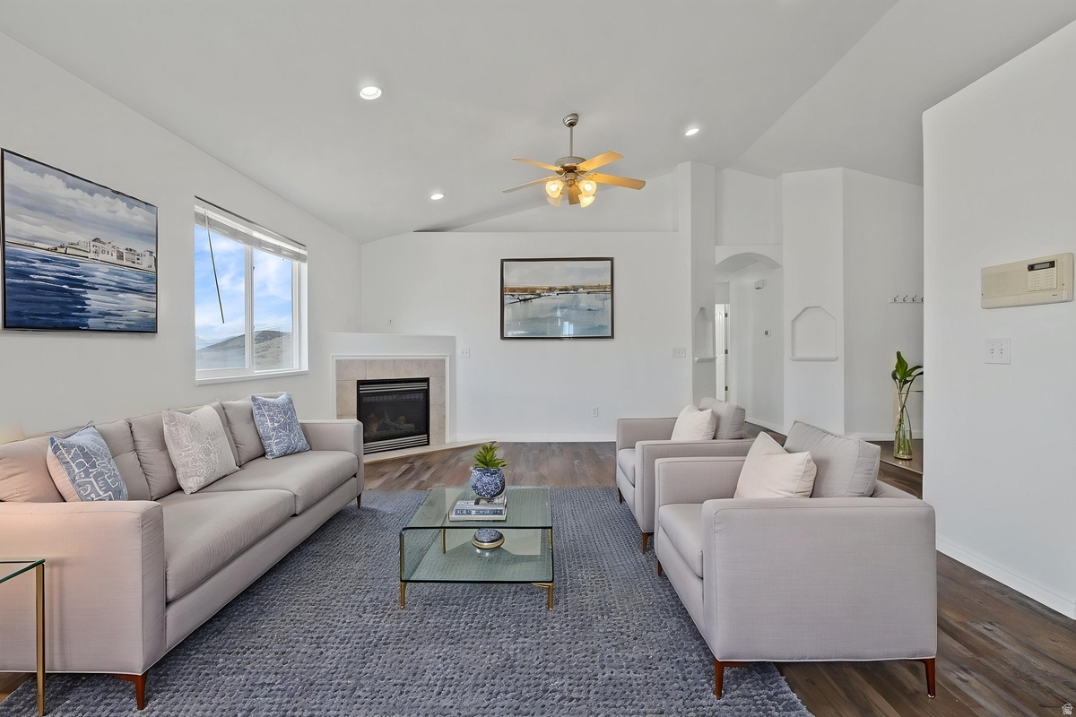 LONE TREE - Residential