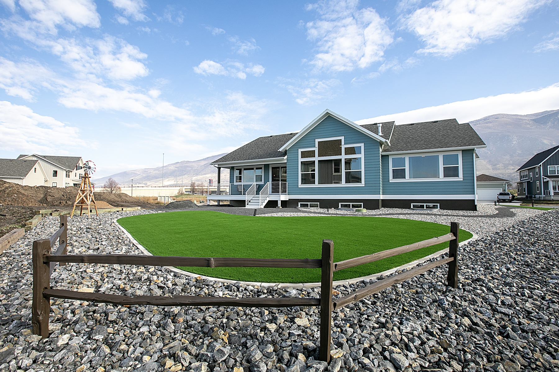 MOUNTAIN VIEW ESTATES - Residential