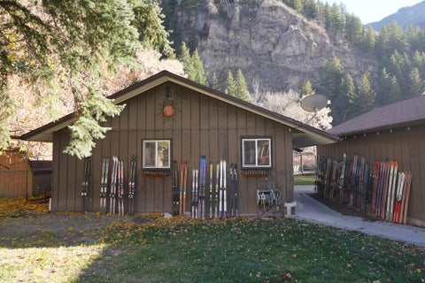 Photo of 3711 E CANYON RD S, Provo Canyon, UT 84604 (MLS # 2122237)