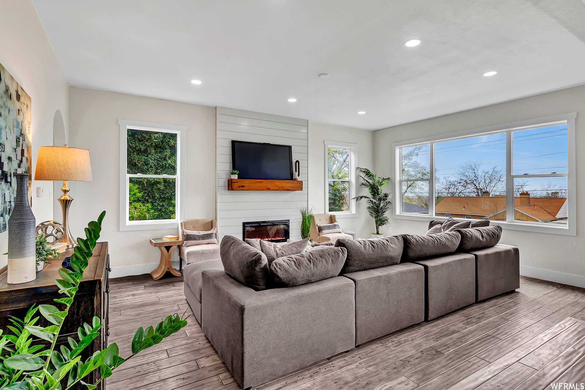 SHAWS EAST MORNINGSIDE - Residential