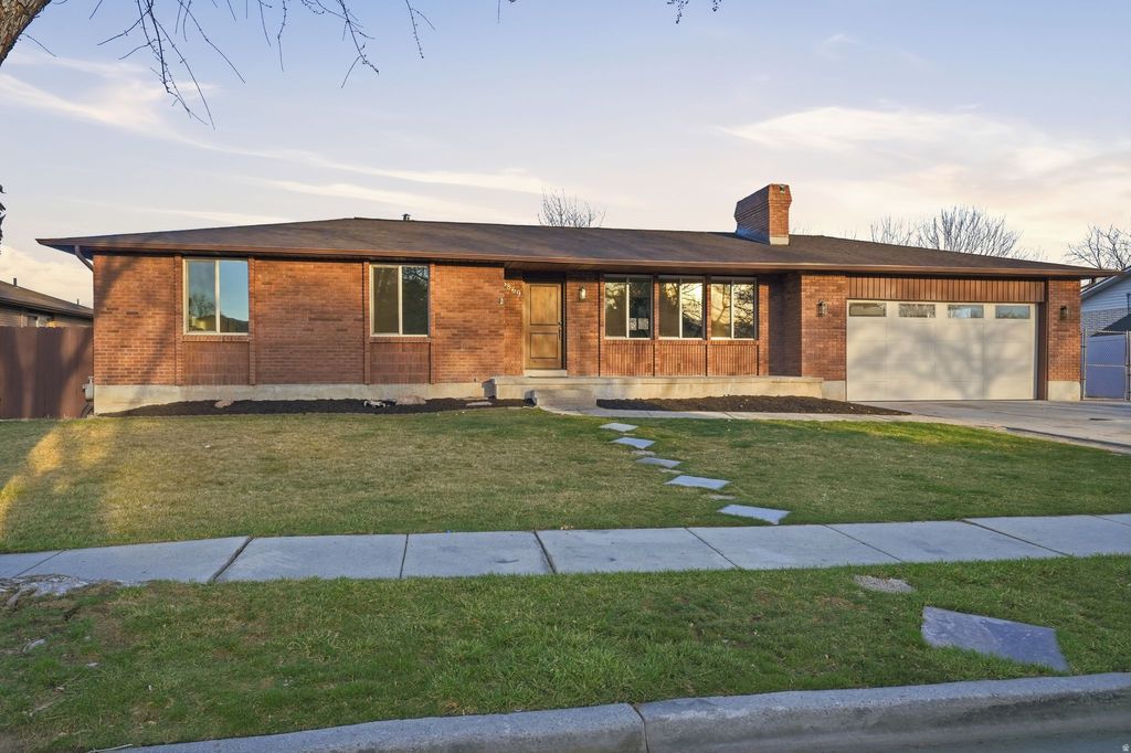 Photo of 6869 S LARABROOK WAY W, West Jordan, UT 84084 (MLS # 2142105)