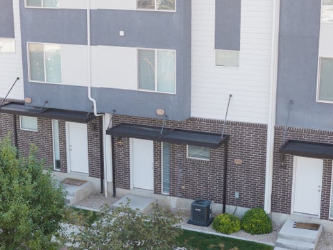 Tiny photo for 164 S BUSHNELL WAY, Clearfield, UT 84015 (MLS # 2176881)