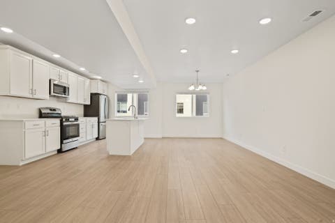 Tiny photo for 164 S BUSHNELL WAY, Clearfield, UT 84015 (MLS # 2176881)