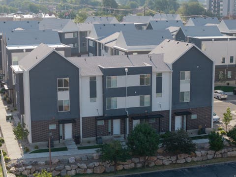 Photo of 164 S BUSHNELL WAY, Clearfield, UT 84015 (MLS # 2176881)