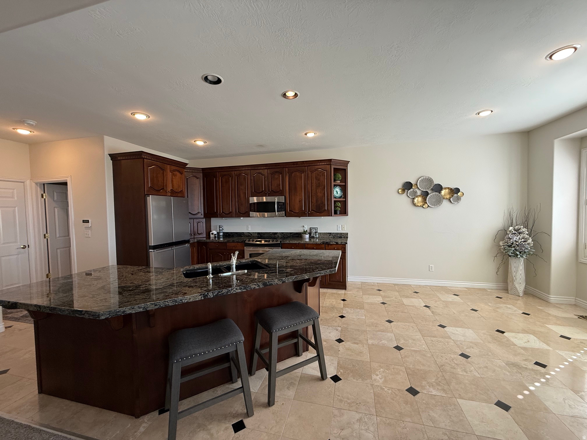 COTTAGES AT FAIRWAY - Residential