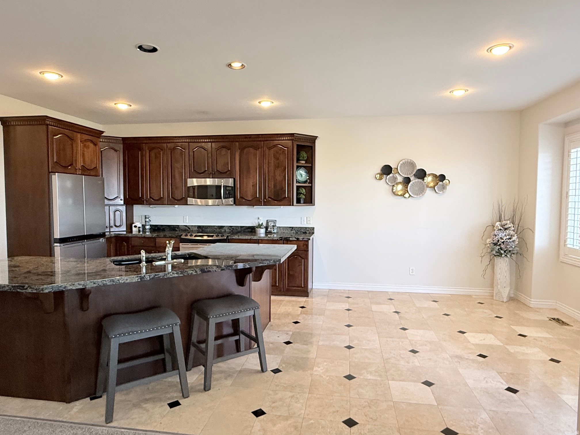 COTTAGES AT FAIRWAY - Residential