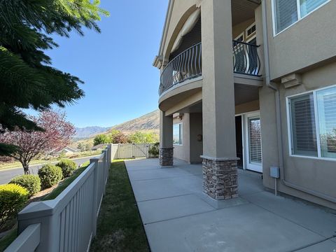 Tiny photo for 1562 E FAIRWAY RIDGE RD, Draper, UT 84020 (MLS # 2158336)